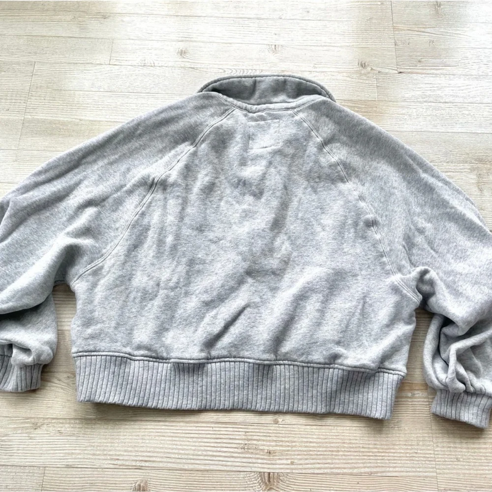 Aerie Cropped Collared Henley Sweatshirt | Heather
Grey M - Picture 2 of 4